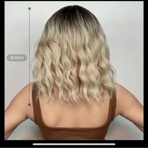 Wavy ombre wig